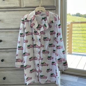 Mark & Graham nightshirt with E | O monogram